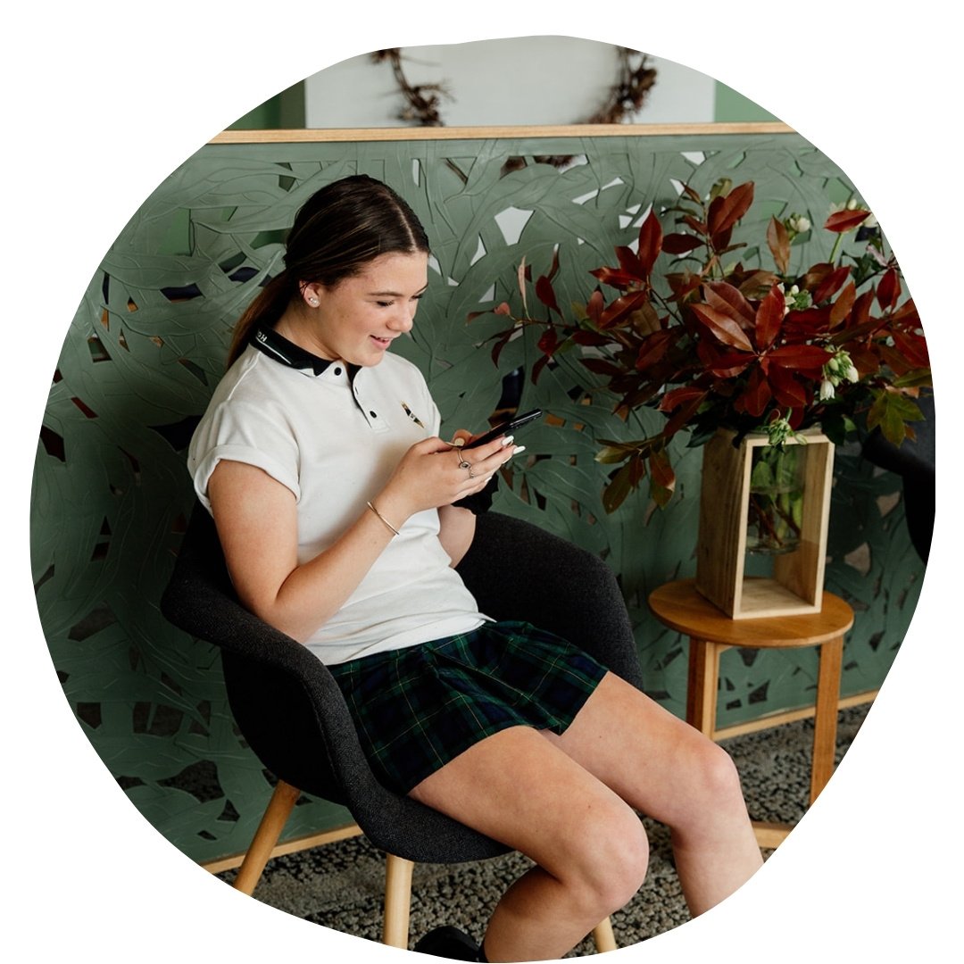 teens-tech-neck-chiropractic-care-newcastle